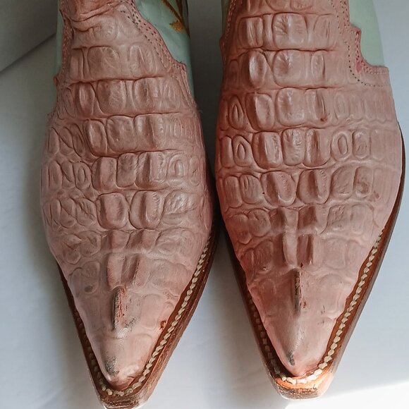 Pink Hornback Alligator SnipToe Boots Pink Roses Sewn on Cream Leather Sz 6 /23 - Picture 10 of 16